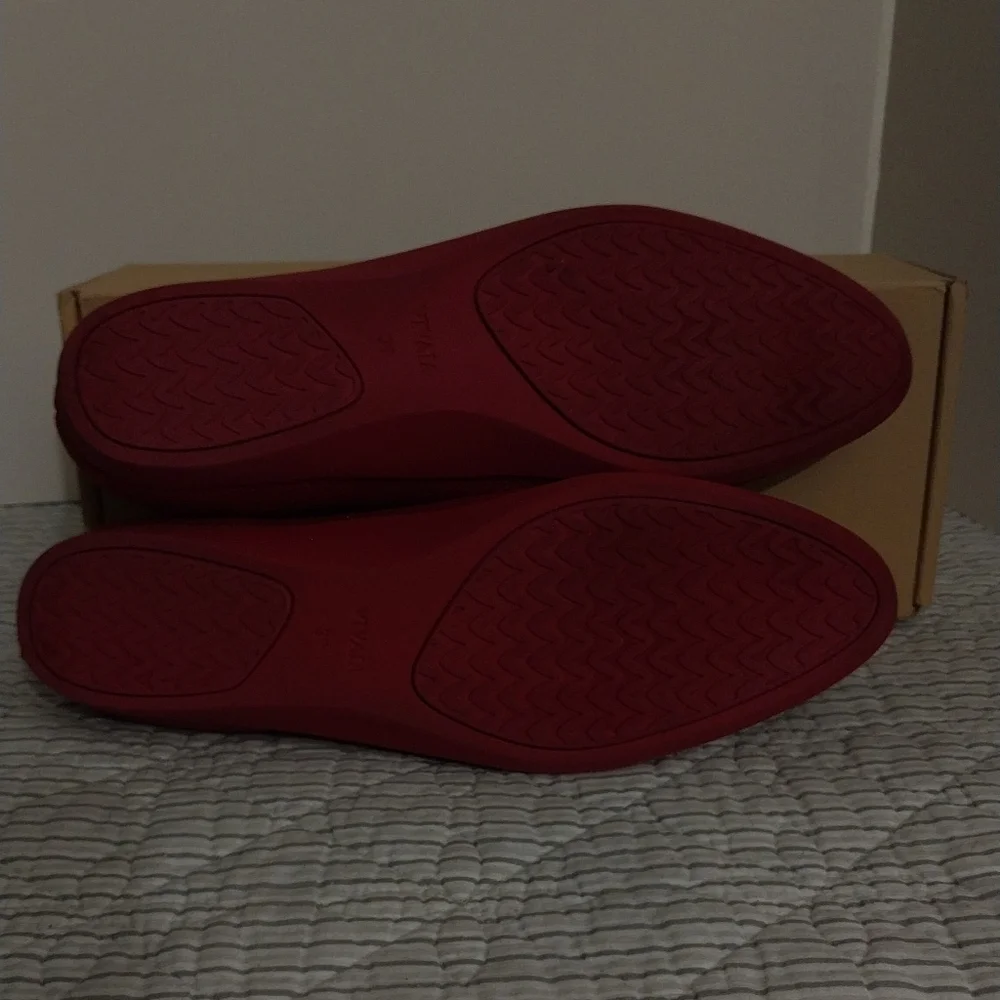 Stylish Red Women's Flats - Picture 6 of 6